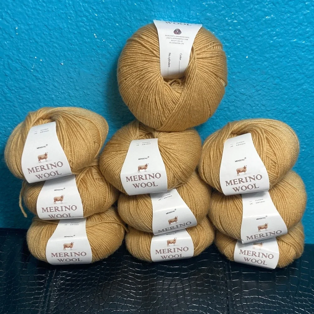 10 NWT (500g+ total) 100% Merino Wool Yarn by Mengchu in Pale Gold